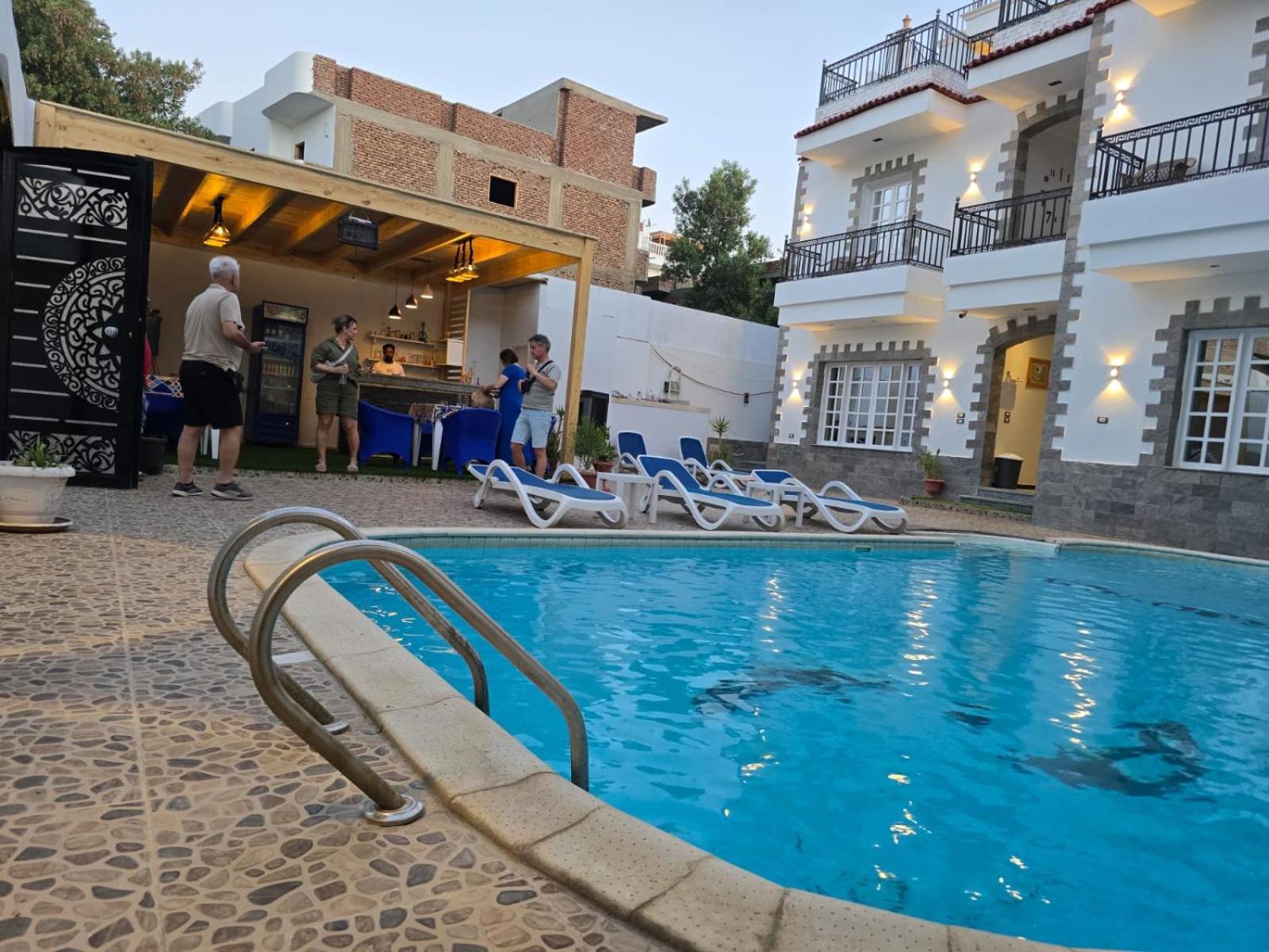 Villa Golden Life Apartments, New Property With Pool Access Luxor Exterior photo